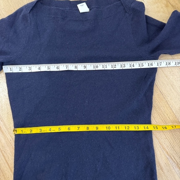 J.Crew 100% cashmere sweater in navy blue - Picture 7 of 8